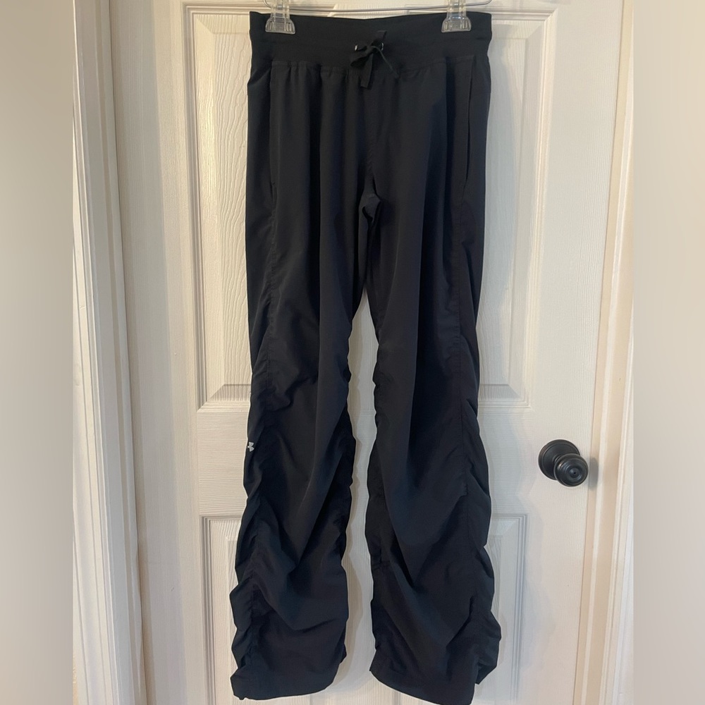 Unisex Under Armour Men/Woman Size Small Black pants